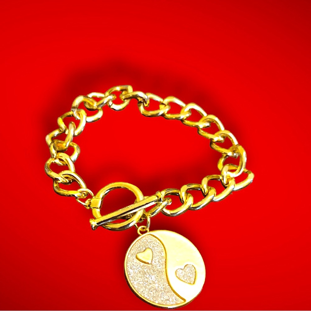 Link Bracelet with Yin Yang Charm 7" Toggle Closure Women's Gold Tone - Picture 2 of 8